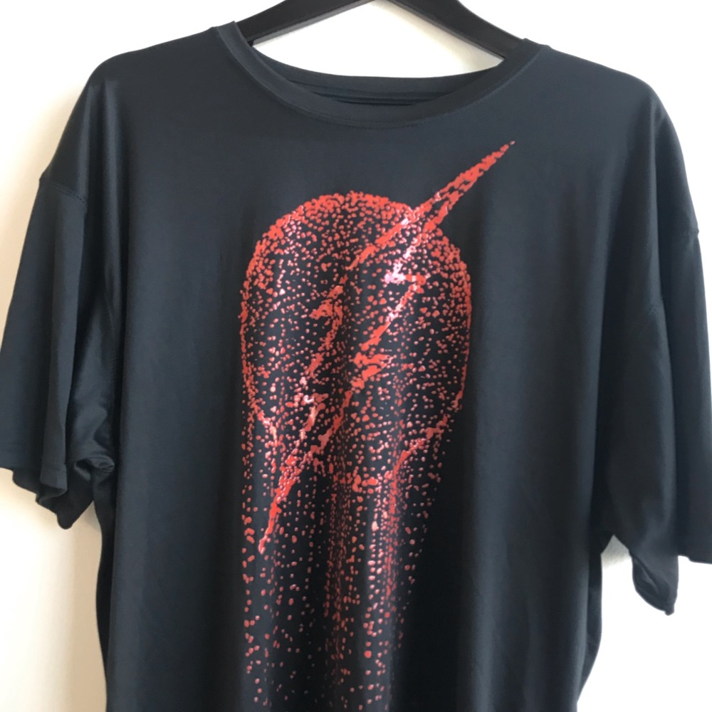DC Comics Graphic Tee Size XL